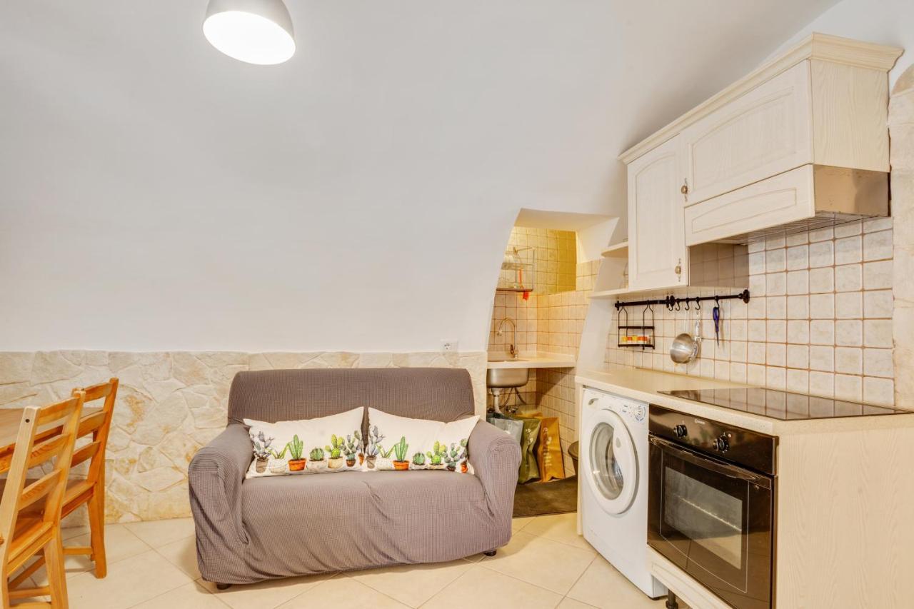 דירות מונופולי La Chicca Historic Center Beautiful Flat מראה חיצוני תמונה